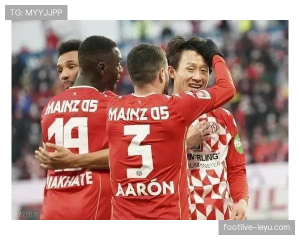 德甲转会市场再掀波澜,多队争抢明星球员引关注 德甲转会市场再掀波澜,多队争抢明星球员引关注