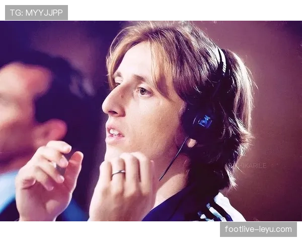 莫德里奇率克罗地亚挺进欧洲杯决赛，传奇中场再书辉煌篇章