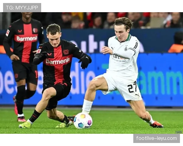 门兴战术革新：深度解析其在德甲赛场提升竞争力的关键策略与实战表现