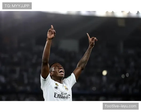 维尼修斯 vs 罗比尼奥：早期模板与边路风格差异