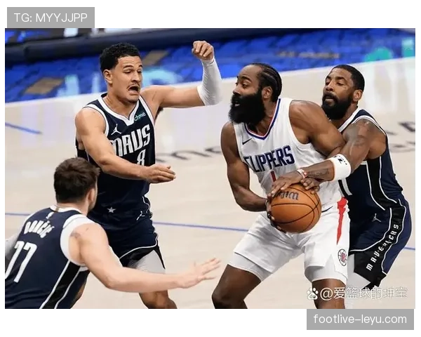 琼阿梅尼关键战稳定性:强强对话中的战术表现争议分析 琼阿梅尼关键战稳定性:强强对话中的战术表现争议分析